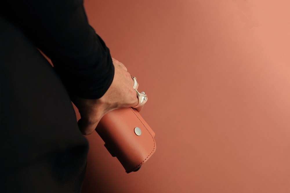 lapponia_hopeasormukset2_low